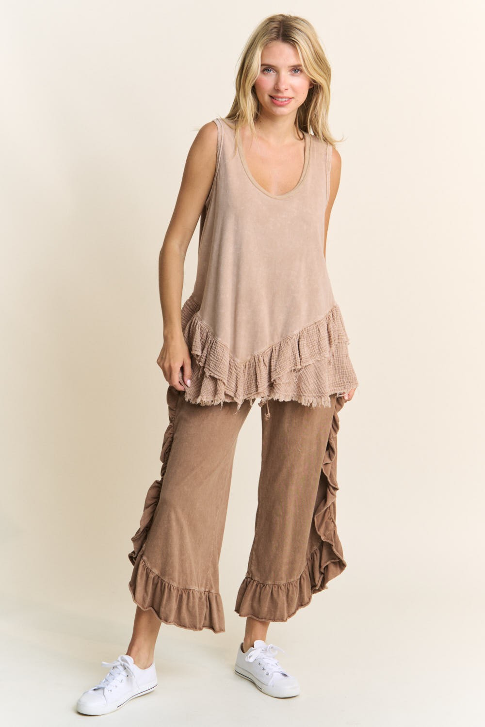 J.Her Mineral Washed Side Ruffle Cropped Pants in Mocha