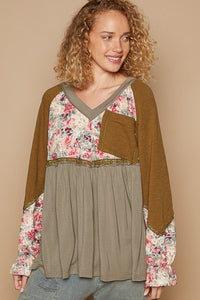 POL OVERSIZED Solid and Floral Print Babydoll Top in Olive Multi