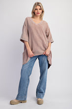 Load image into Gallery viewer, Easel OVERSIZED Cotton Gauze Top in Mushroom
