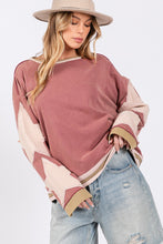 Load image into Gallery viewer, Sage+Fig French Terry Top with Star Appliques in Magenta Pink
