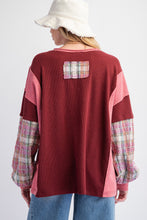 Load image into Gallery viewer, Easel Mixed Fabric Peace Sign Patch OVERSIZED Top in Burgundy
