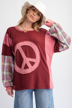 Load image into Gallery viewer, Easel Mixed Fabric Peace Sign Patch OVERSIZED Top in Burgundy
