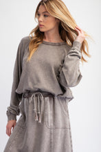 Load image into Gallery viewer, Easel Mineral Washed Solid Color Terry Knit Pullover Top in Mocha
