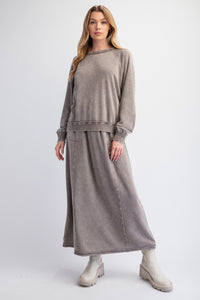 Easel Mineral Washed Solid Color Terry Knit Pullover Top in Mocha