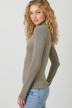 Load image into Gallery viewer, Mystree Solid Color Knit Top in Ash
