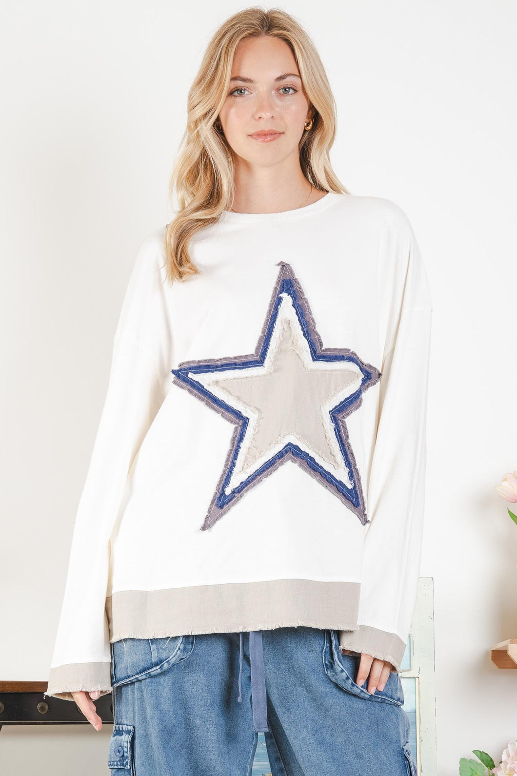 BlueVelvet Distressed Star Patch Top in Natural