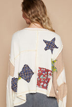 Load image into Gallery viewer, POL CROPPED &amp; OVERSIZED Cut and Sewn Patch Top in Cream Multi
