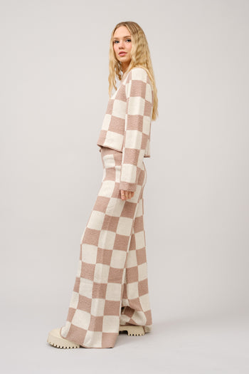 Blue B Cozy Knit Checkerboard Set in Beige Ivory