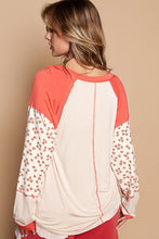 Load image into Gallery viewer, POL Jersey Knit FITTED Top with Floral Print Details in Almond
