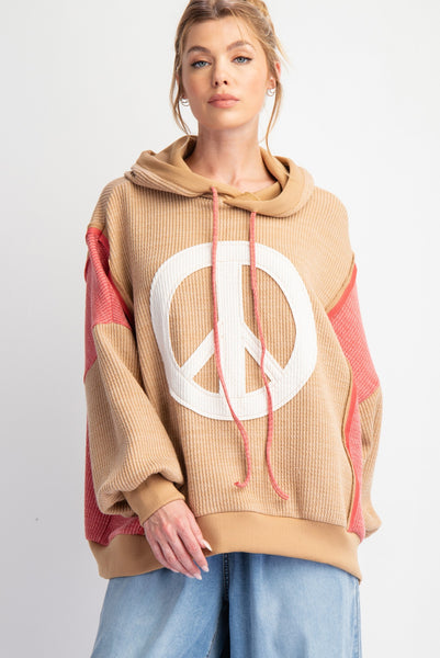 Easel Peace Sign Patch Ribbed Knit Pullover Hoodie in Mocha – June