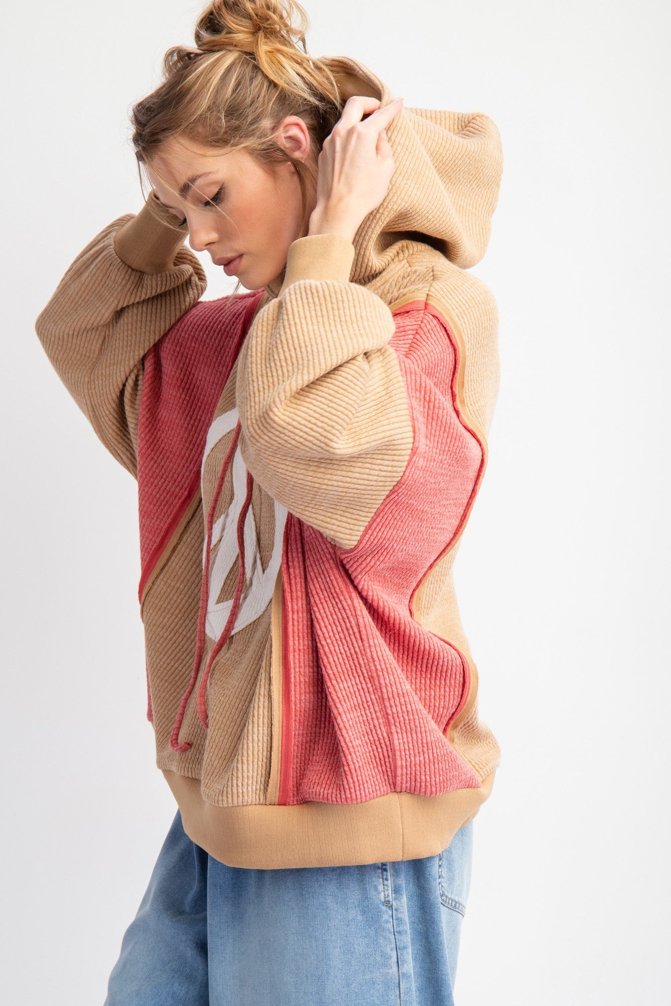 トップス AFB 24AW peace knit hoodie Easel Peace Sign Patch Ribbed Knit Pullover Hoodie in Mocha – June