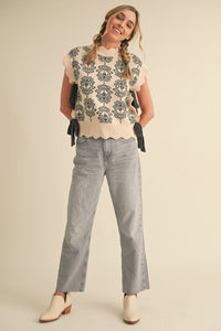 &merci Floral Pattern Knit Sweater Vest in Charcoal