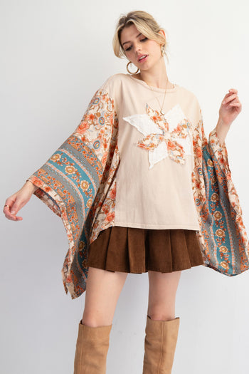 Easel Mixed Print Flower Patched Poncho Top in Natural