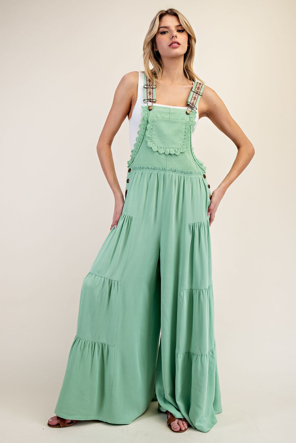 ee:some Solid Color Jumpsuit with Lace Trim Details in Pastel Green