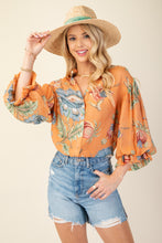 Load image into Gallery viewer, GiGio Mixed Print Button Down Top in Coral
