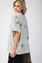 Load image into Gallery viewer, Easel OVERSIZED Star Patched and Print Top in Pale Sage
