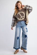 Load image into Gallery viewer, Easel Mixed Fabric Peace Sign Patch OVERSIZED Top in Ash Olive
