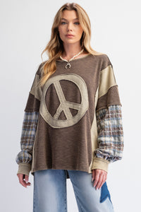 Easel Mixed Fabric Peace Sign Patch OVERSIZED Top in Ash Olive