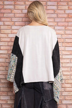 Load image into Gallery viewer, BlueVelvet Sonny &amp; Cher Print Top with Mixed Print Sewn Poncho Sleeves in Light Grey
