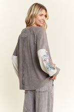 Load image into Gallery viewer, J. Her Mineral Washed Top with Flower Patched Sleeves in Charcoal
