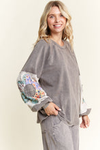 Load image into Gallery viewer, J. Her Mineral Washed Top with Flower Patched Sleeves in Charcoal
