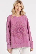 Load image into Gallery viewer, Mittoshop Mineral Washed Top with Front Flower Patch in Orchid
