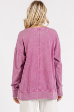 Load image into Gallery viewer, Mittoshop Mineral Washed Top with Front Flower Patch in Orchid
