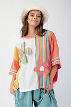 Load image into Gallery viewer, Easel OVERSIZED Color Mix Daisy Patched Top in Yellow White
