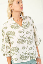 Load image into Gallery viewer, GiGio Printed Button Down Front Top in Sage
