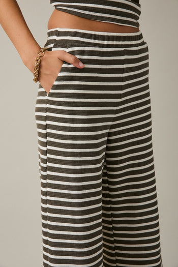 Gilli Contrasting Striped Ribbed Pants in Olive-Cream Stripe