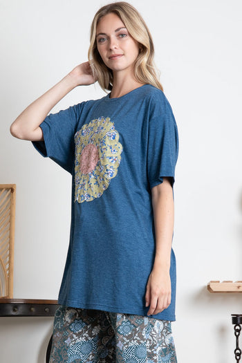 BlueVelvet OVERSIZED Mixed Print Flower Patch T-Shirt in Royal