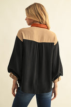 Load image into Gallery viewer, Jodifl Colorblock Crinkle Button-Down Top in Black Mix
