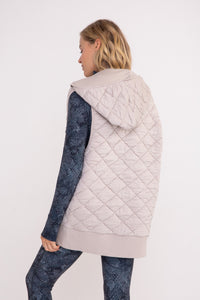 Mono B OVERSIZED Quilted Fleece Vest in Taupe