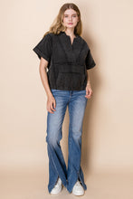 Load image into Gallery viewer, White Birch Lightweight Mineral Washed Knit Hooded Top in Black
