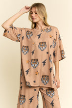 Load image into Gallery viewer, Jade by Jane Tiger Print Set in Mocha
