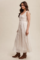 Listicle Baby Doll Textured Maxi Dress in Off White