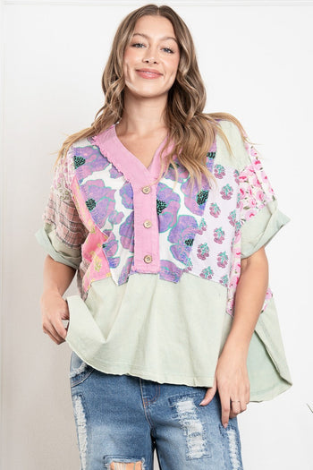BlueVelvet OVERSIZED Contrasting V Neck Top in Mint-Multi
