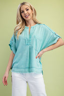 GiGio Solid Color Linen Blend Top in Mint