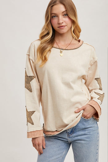 Bluivy Mineral Washed Top with Contrasting Color Trim and Star Patches in Oatmeal