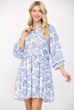 Load image into Gallery viewer, FATE Two Toned Floral Print Mini Dress in White/Blue
