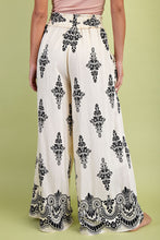 Load image into Gallery viewer, GiGio Two Toned Mixed Print Pants in Cream Mix
