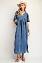Load image into Gallery viewer, Easel Washed Denim Maxi Dress in Dark Denim
