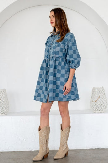 TRENDiLiTY Gingham Button Down Dress in Denim