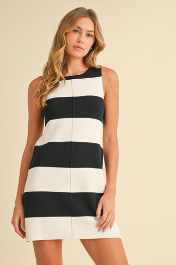 Klesis Lightweight Striped Knit Sweater Dress in Black/Ivory L Klesis Lightweight Striped Knit Sweater Dress in Black/Ivory L