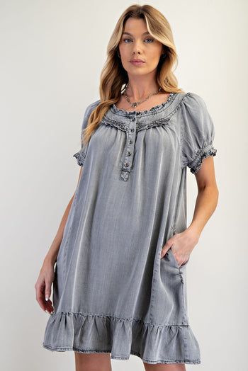 Easel Ruffled Detailed Chambray Dress in Black Denim