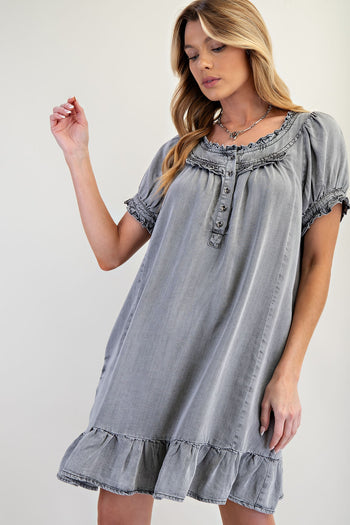 Easel Ruffled Detailed Chambray Dress in Black Denim