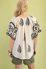 Load image into Gallery viewer, GiGio Mixed Print Top with Trim Details in Cream Mix

