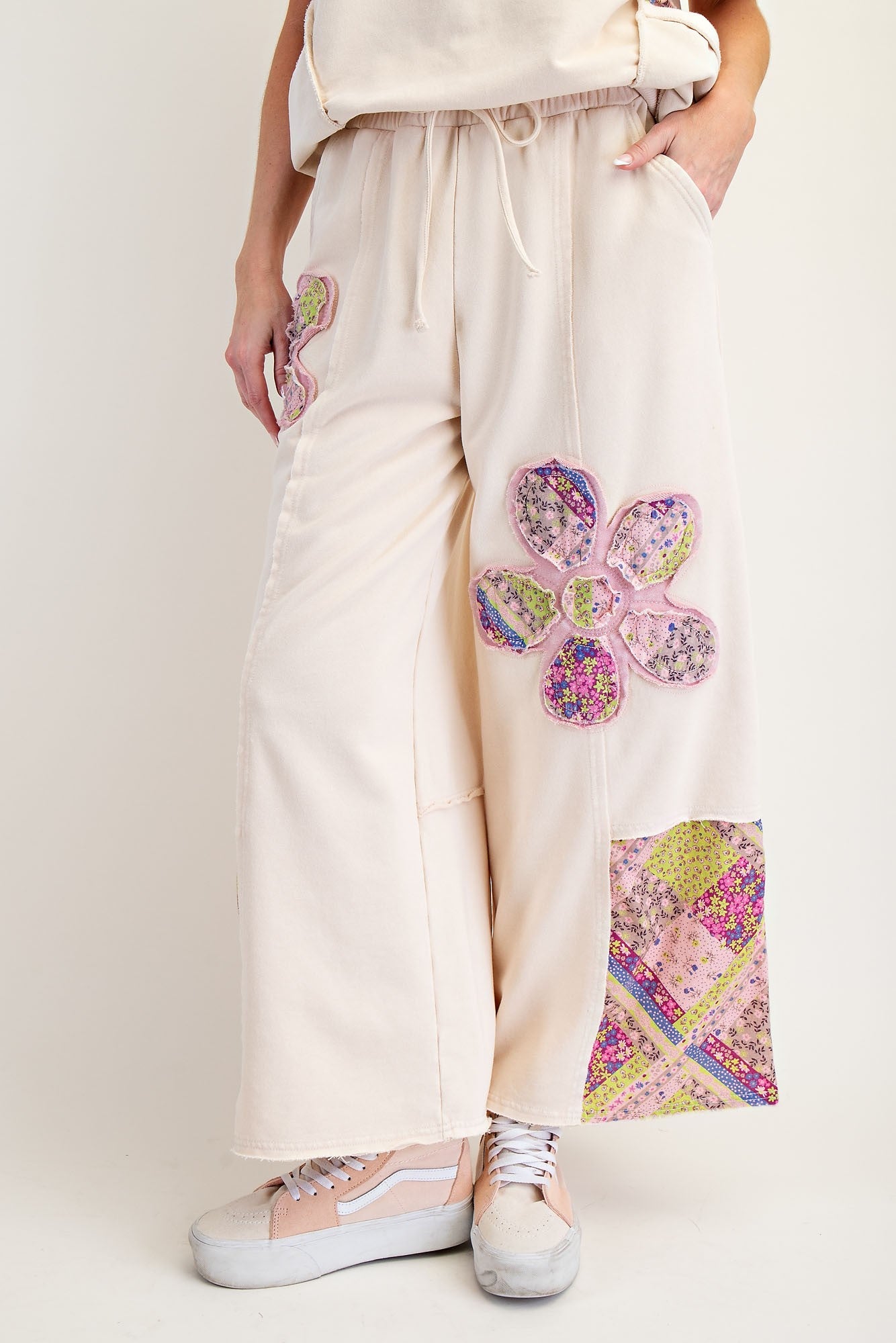 Easel Flower Patched Terry Knit Pants in Ecru – June Adel