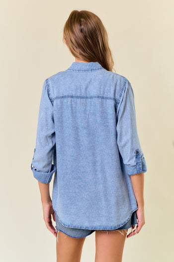 Doe & Rae Lightweight Chambray Top in Light Denim