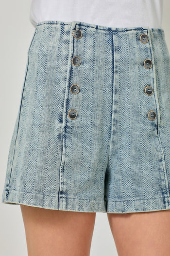 Mystree Double Breasted Wide Leg Shorts in Washed Dk. Denim